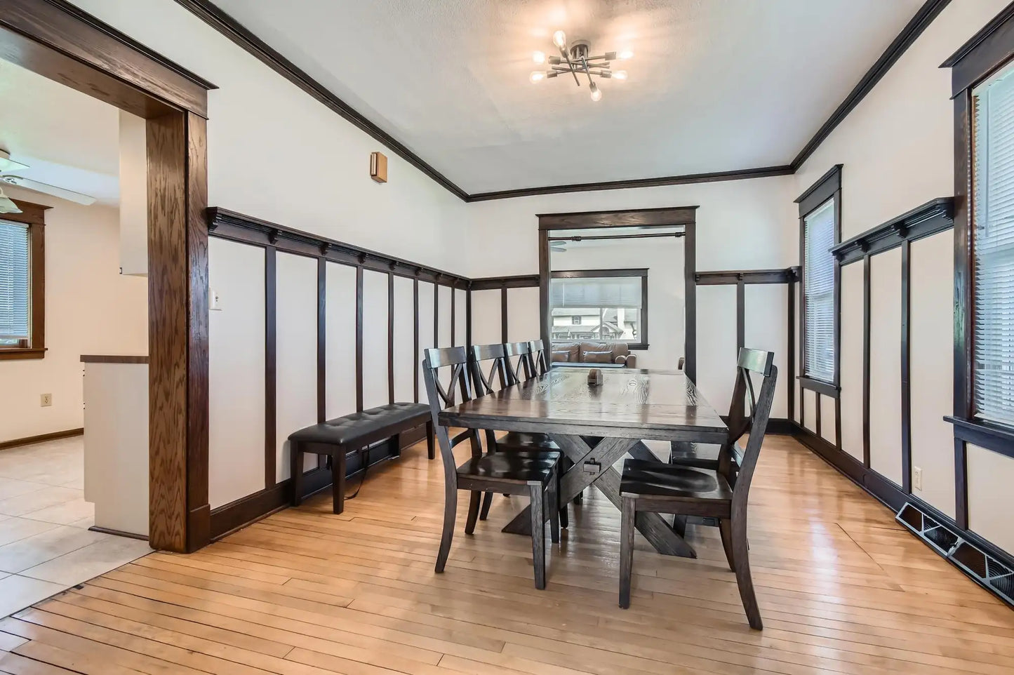 401 Highway 7 , Excelsior, MN 55331