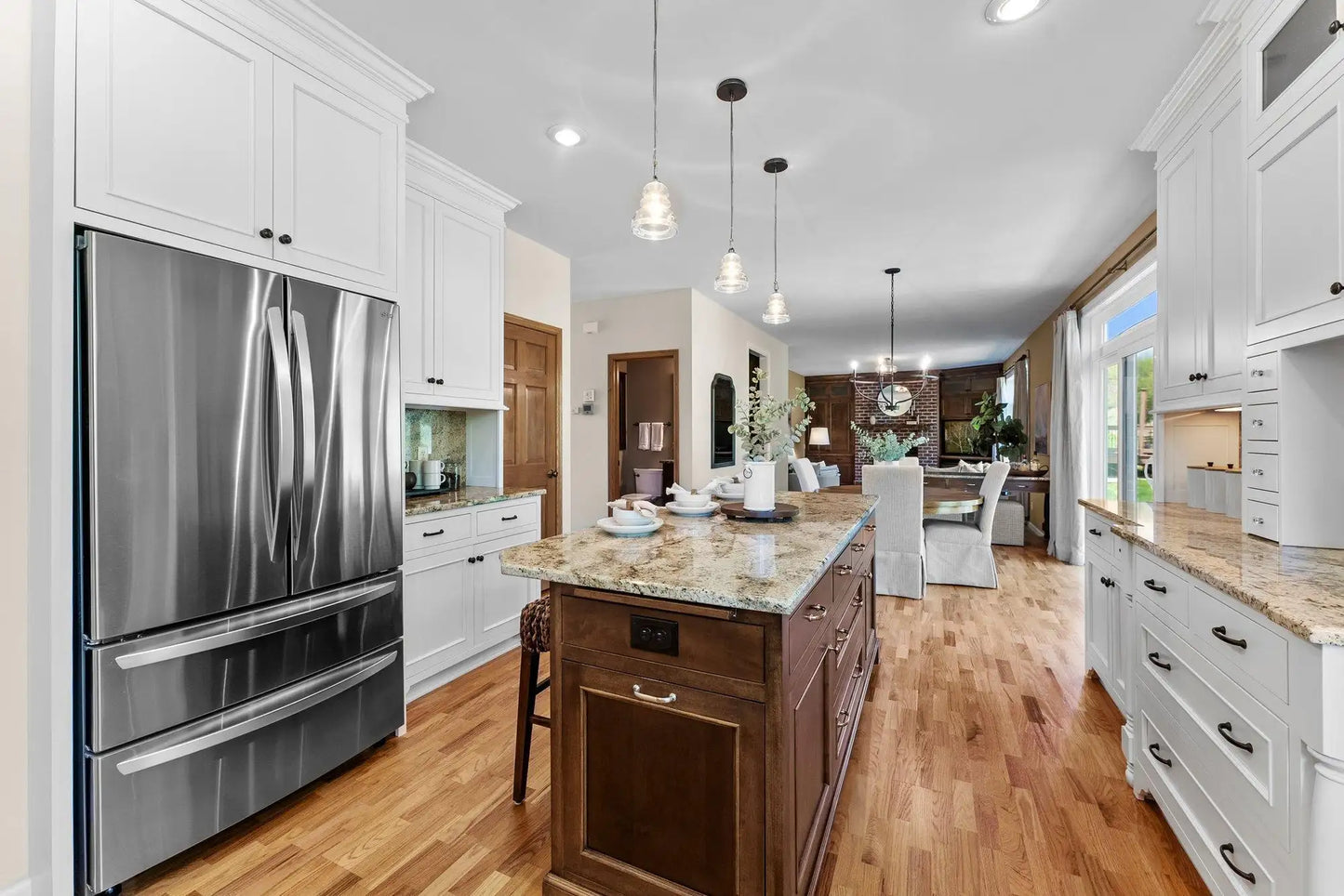 1400 Wildflower Lane, Chaska, MN 55318