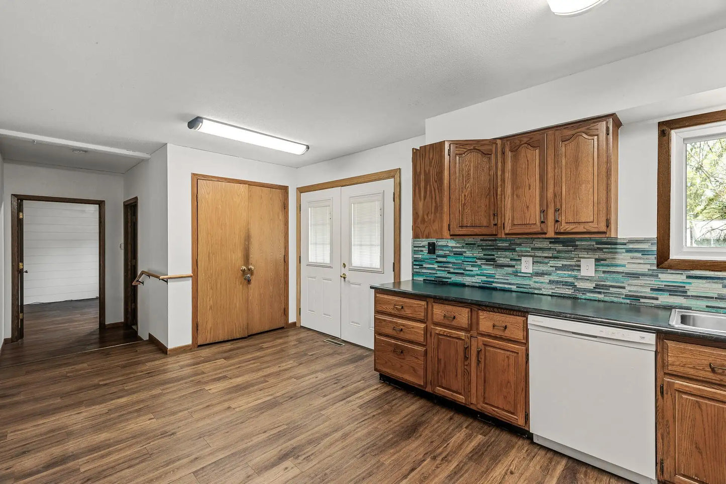 519 Edgewood Avenue, Stillwater, MN 55082