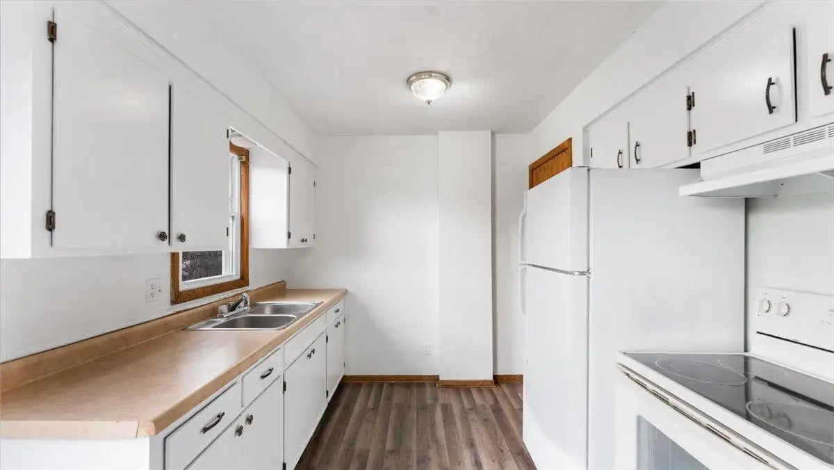 1525 Clarence Street, Saint Paul, MN 55106