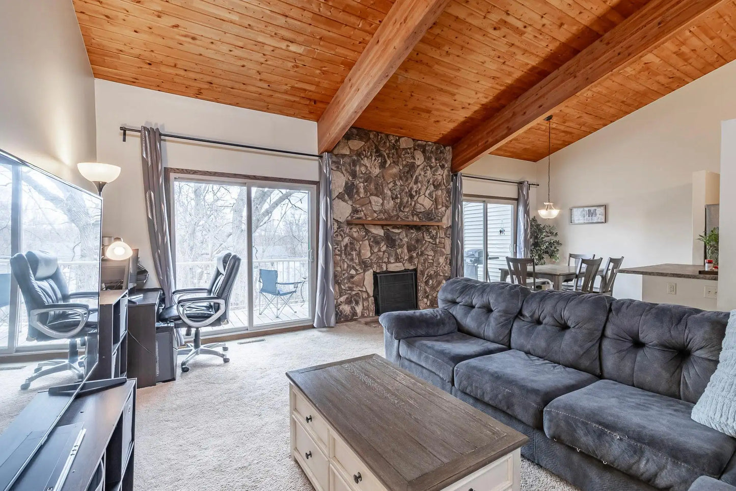 8372 Lower 138th Court, Apple Valley, MN 55124