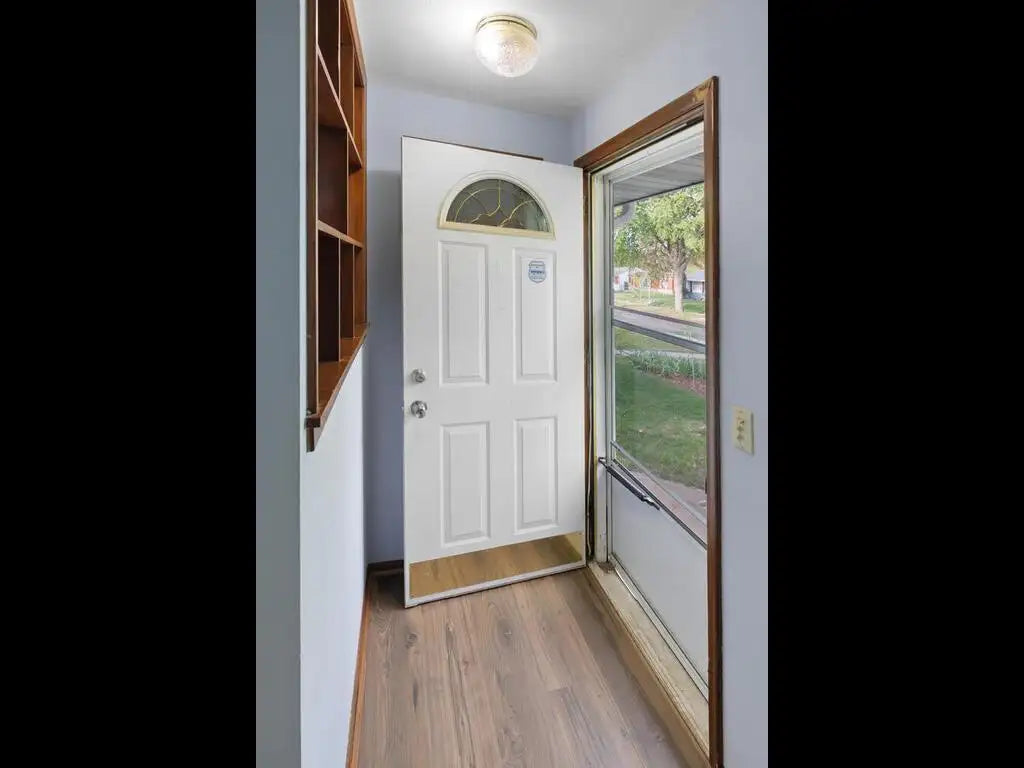 5232 Vincent Avenue, Minneapolis, MN 55430