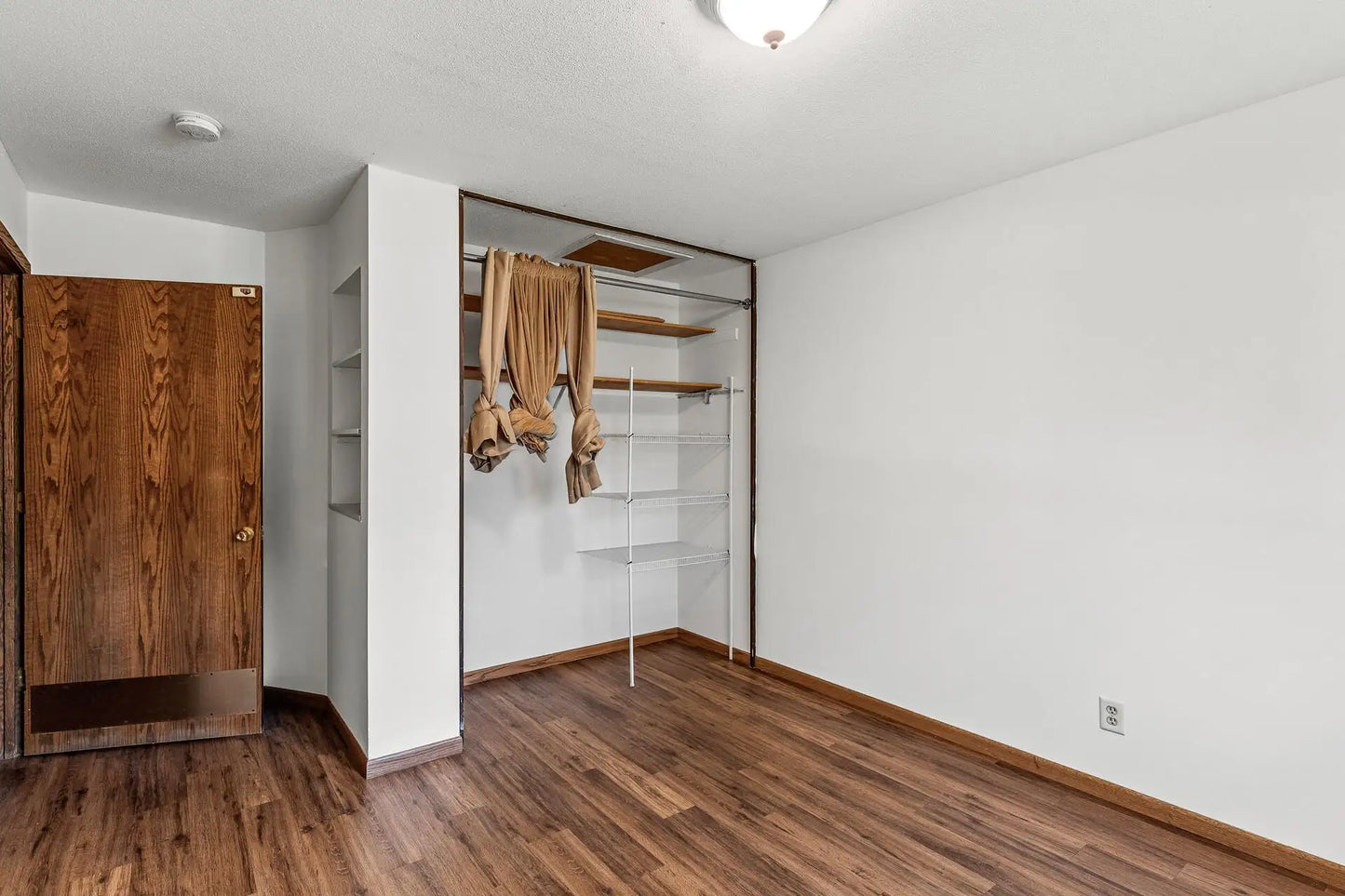 519 Edgewood Avenue, Stillwater, MN 55082