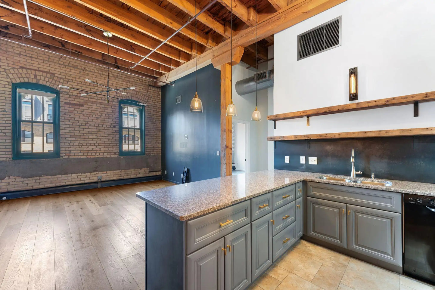 400 1st Street, Minneapolis, MN 55401