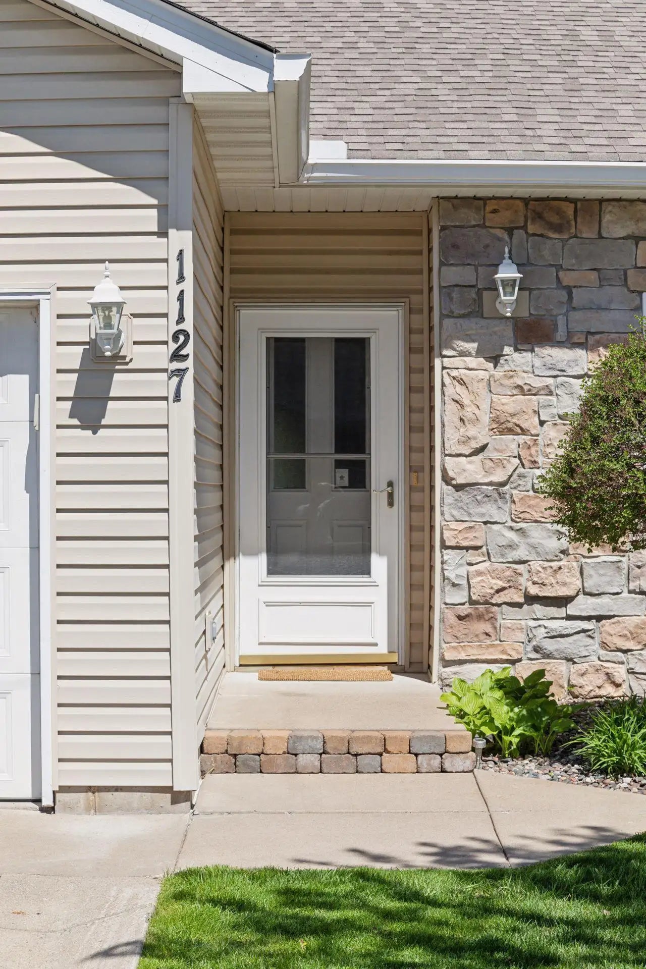 1127 Iris Drive, White Bear Twp, MN 55127