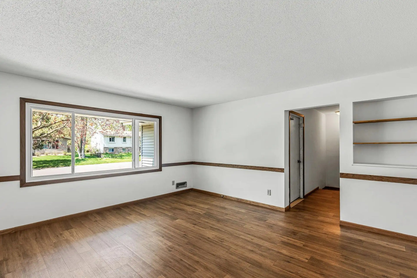 519 Edgewood Avenue, Stillwater, MN 55082