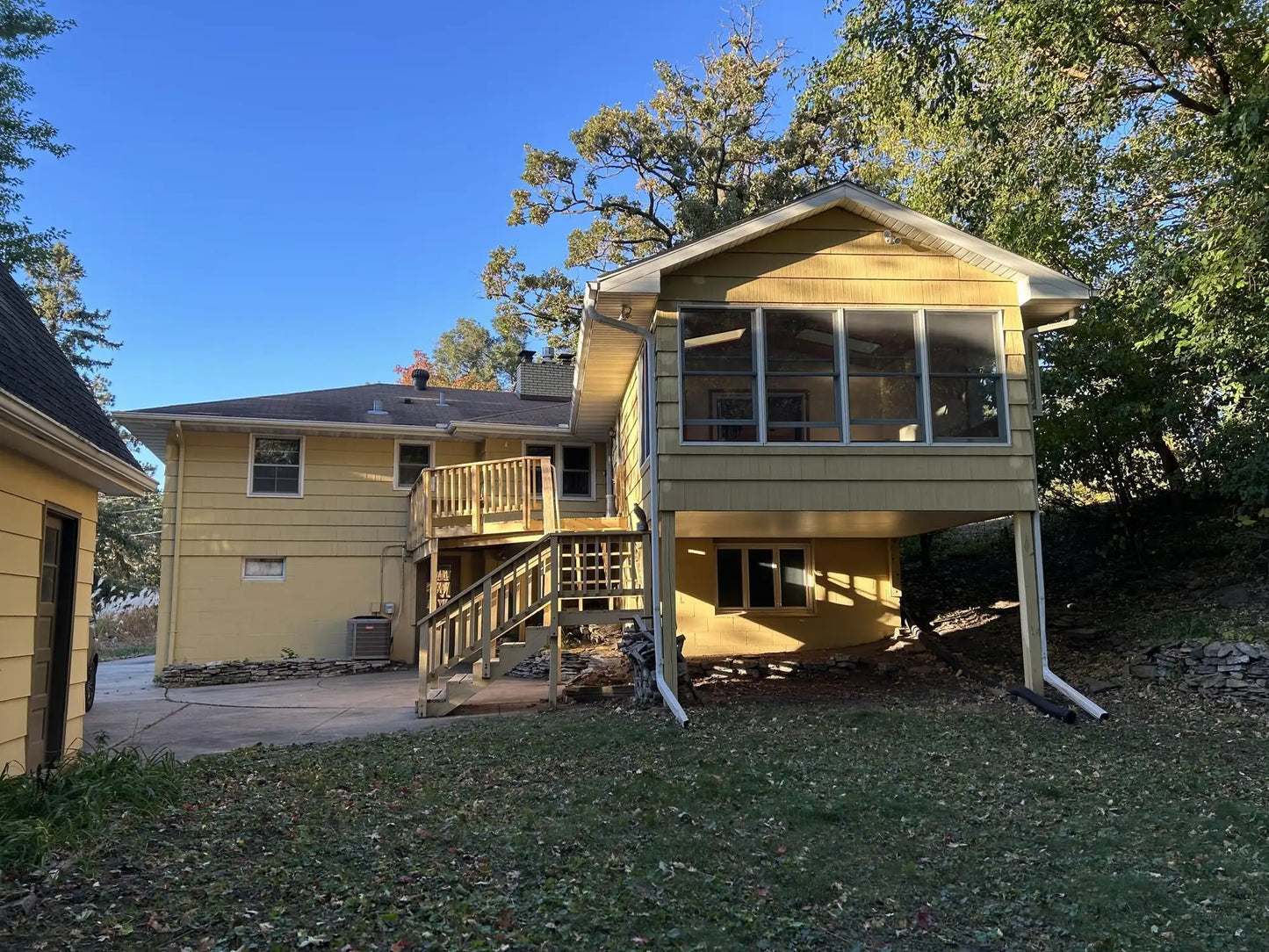 1518 Lone Oak Road, Eagan, MN 55121