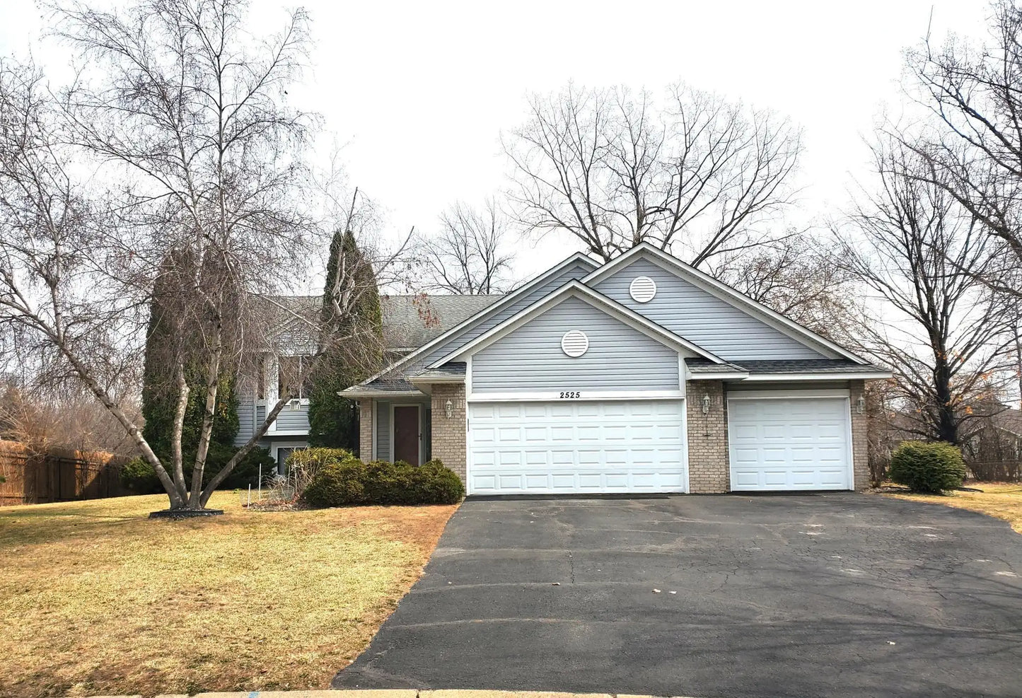 2525 Edinbrook Terrace, Brooklyn Park, MN 55443