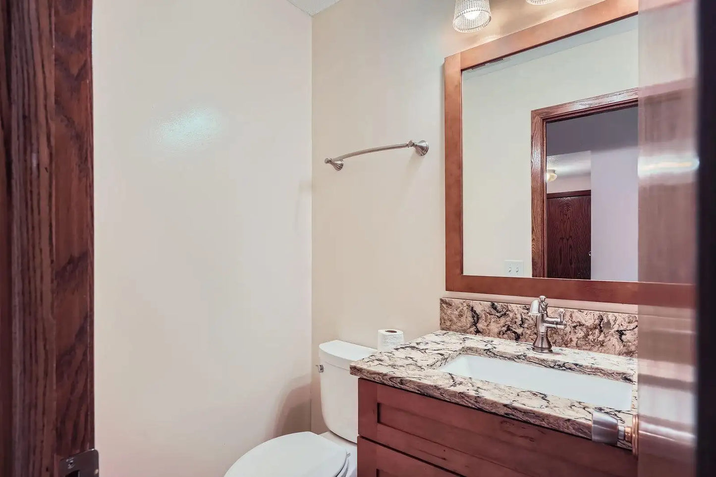 3105 Mcleod Street, Burnsville, MN 55337