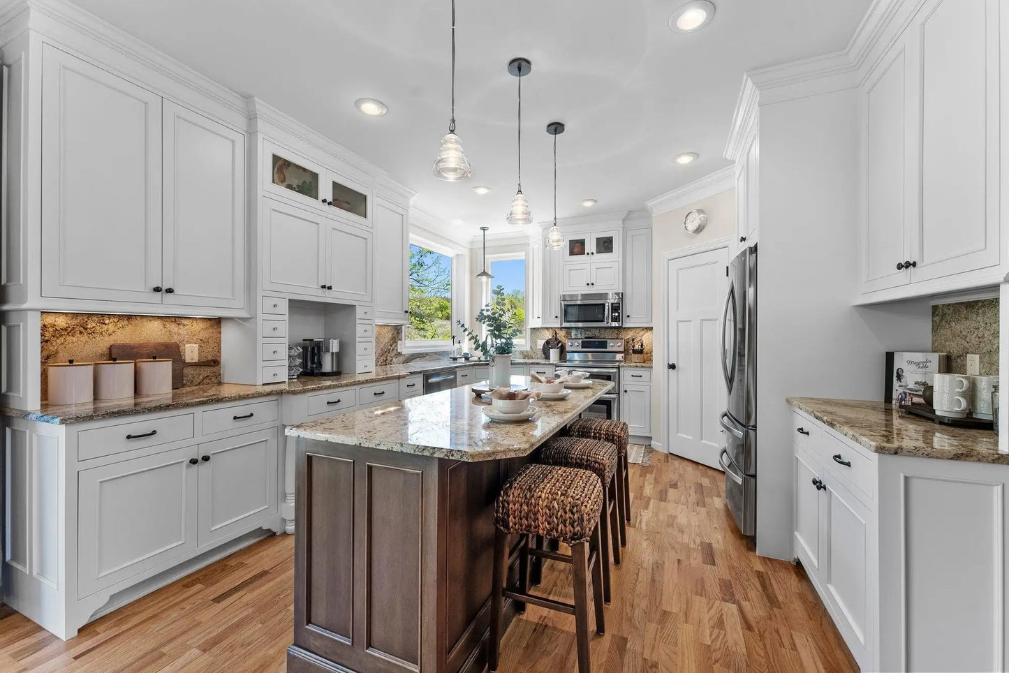 1400 Wildflower Lane, Chaska, MN 55318