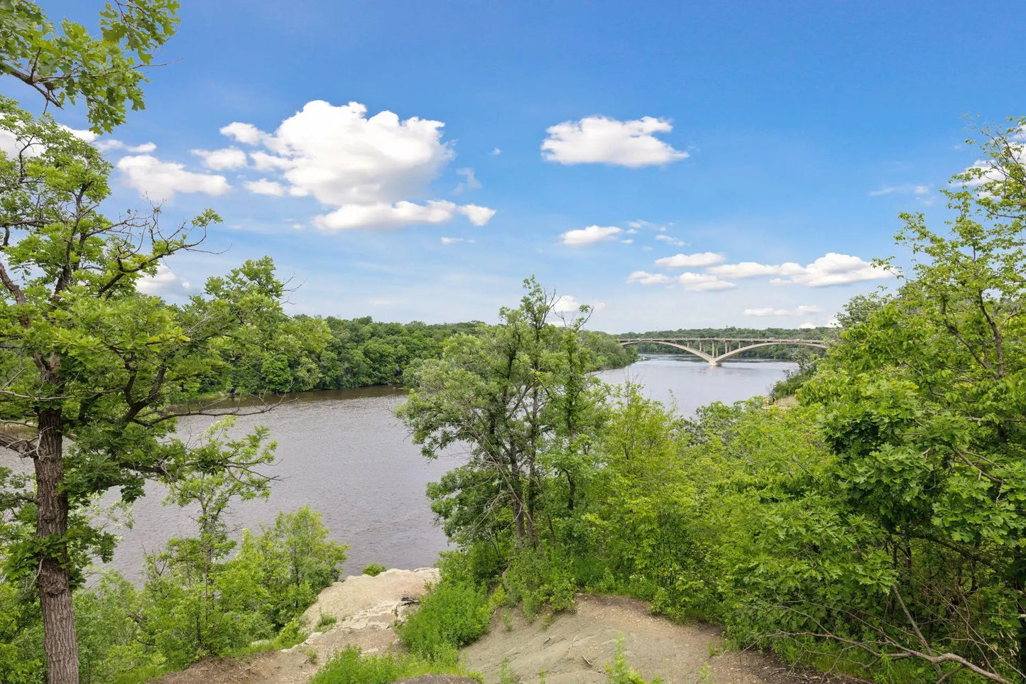 104 Mississippi River Boulevard, Saint Paul, MN 55104