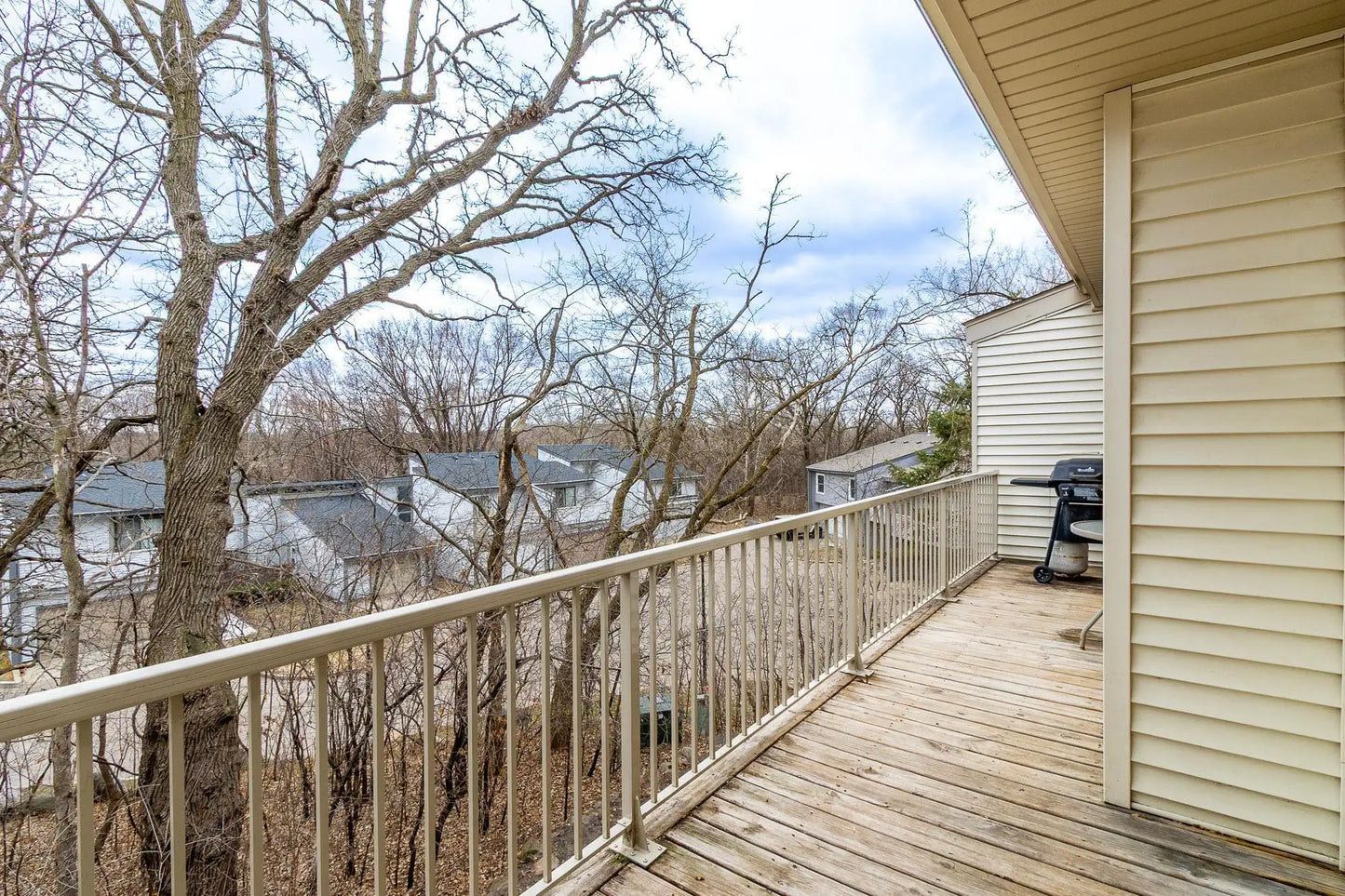 8372 Lower 138th Court, Apple Valley, MN 55124