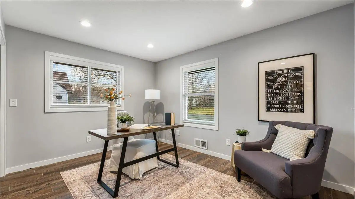 6930 Clay Avenue, Inver Grove Heights, MN 55076
