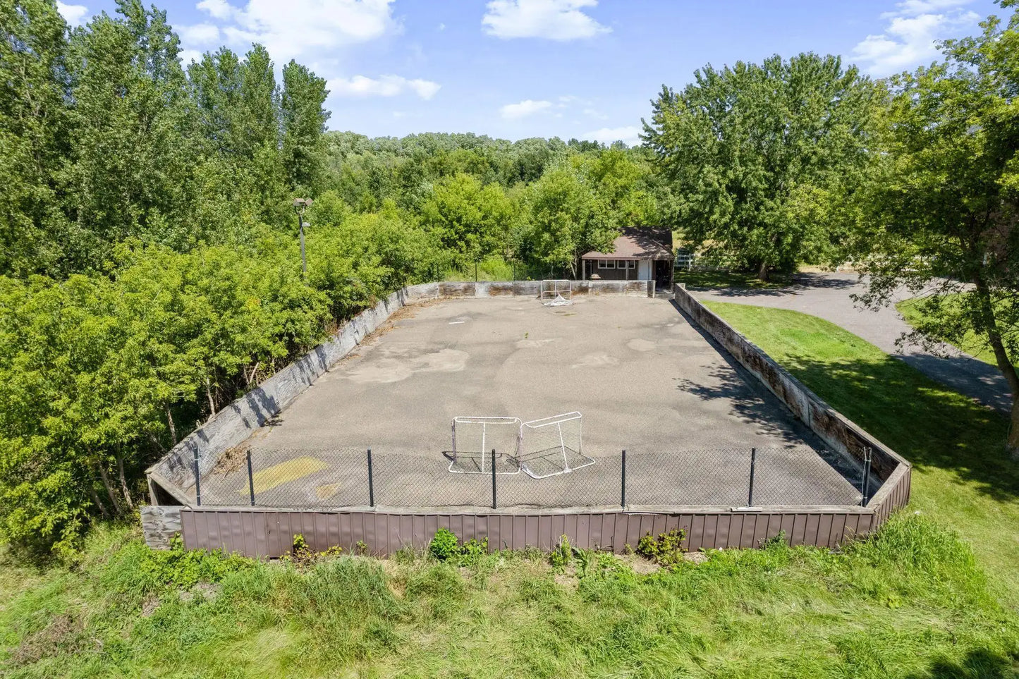16400 County Road 81 , Maple Grove, MN 55369