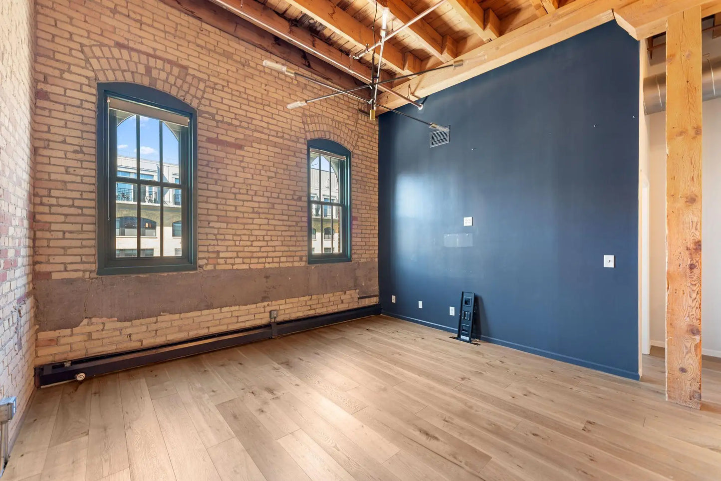 400 1st Street, Minneapolis, MN 55401