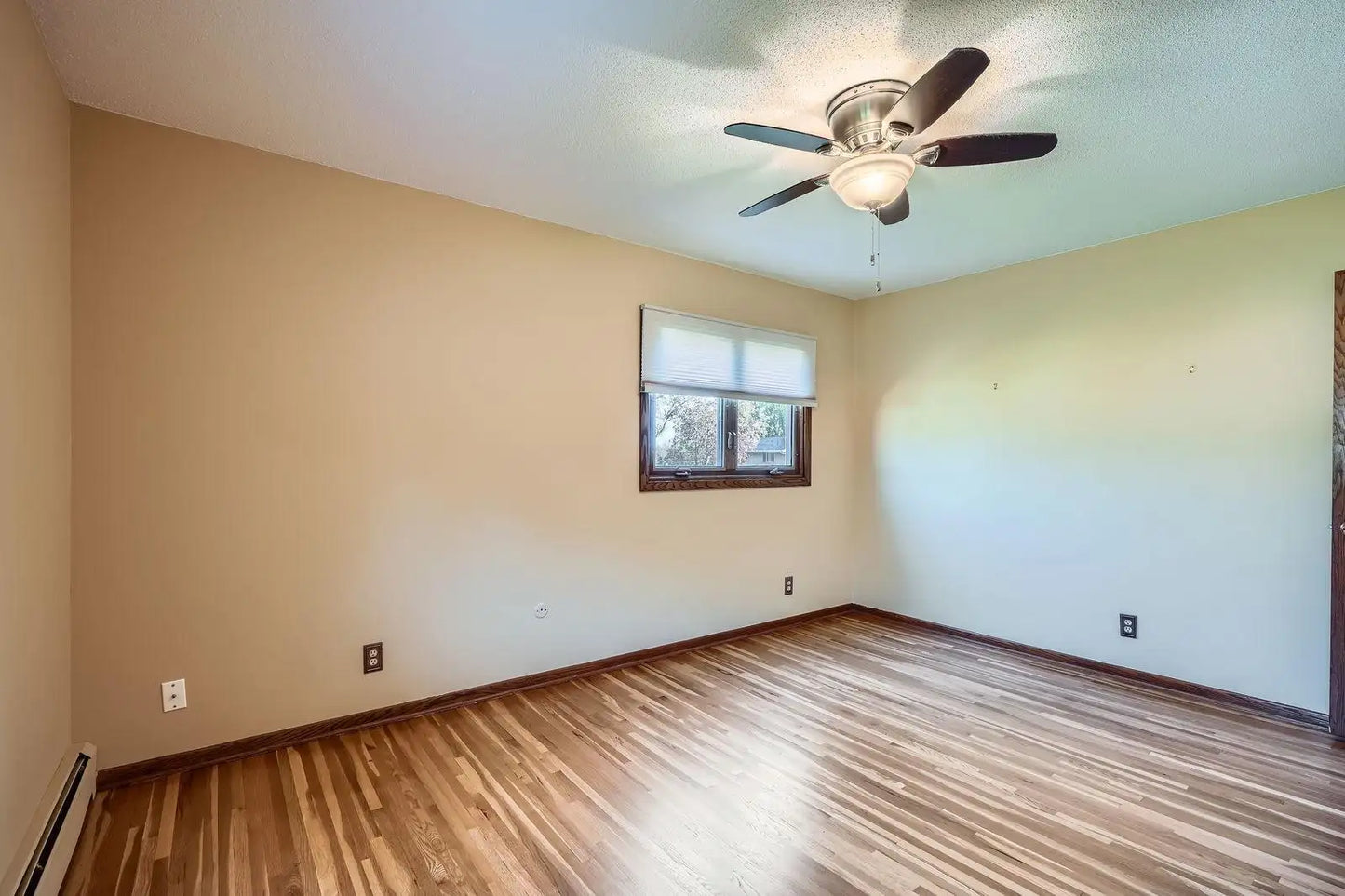 3105 Mcleod Street, Burnsville, MN 55337