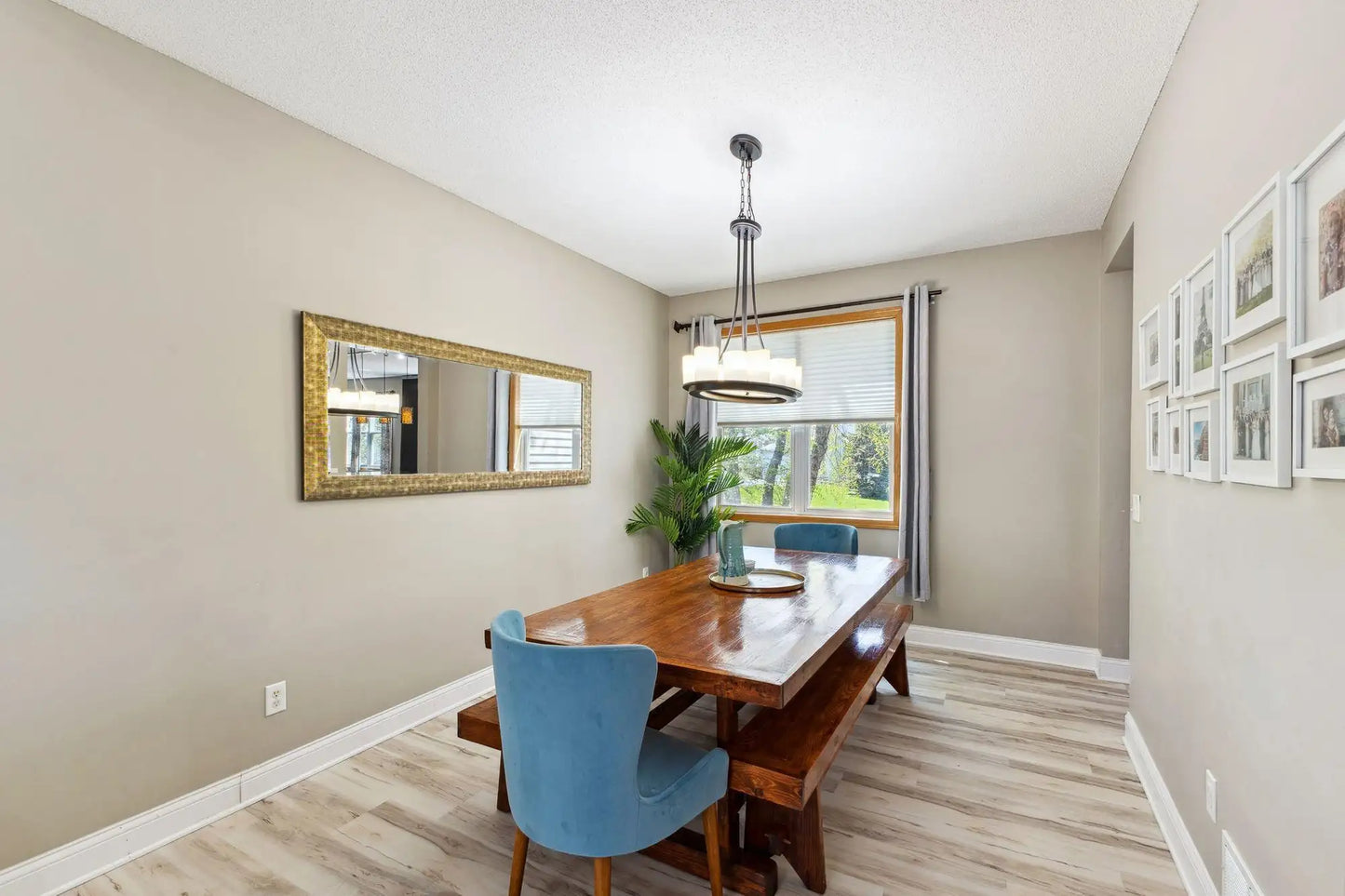 7000 Greenbriar Curve, Shakopee, MN 55379