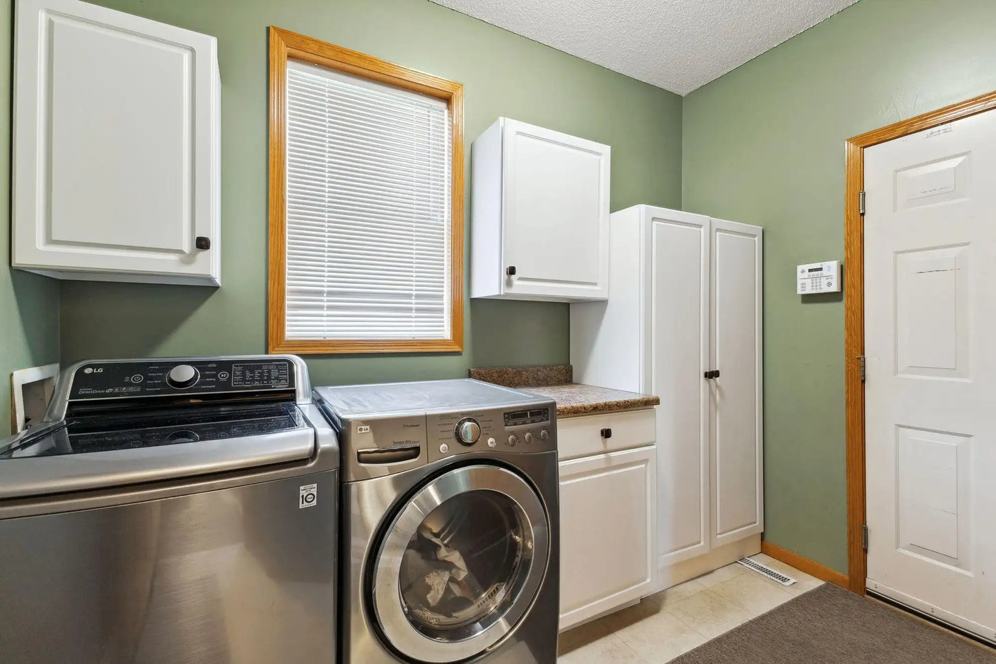7000 Greenbriar Curve, Shakopee, MN 55379
