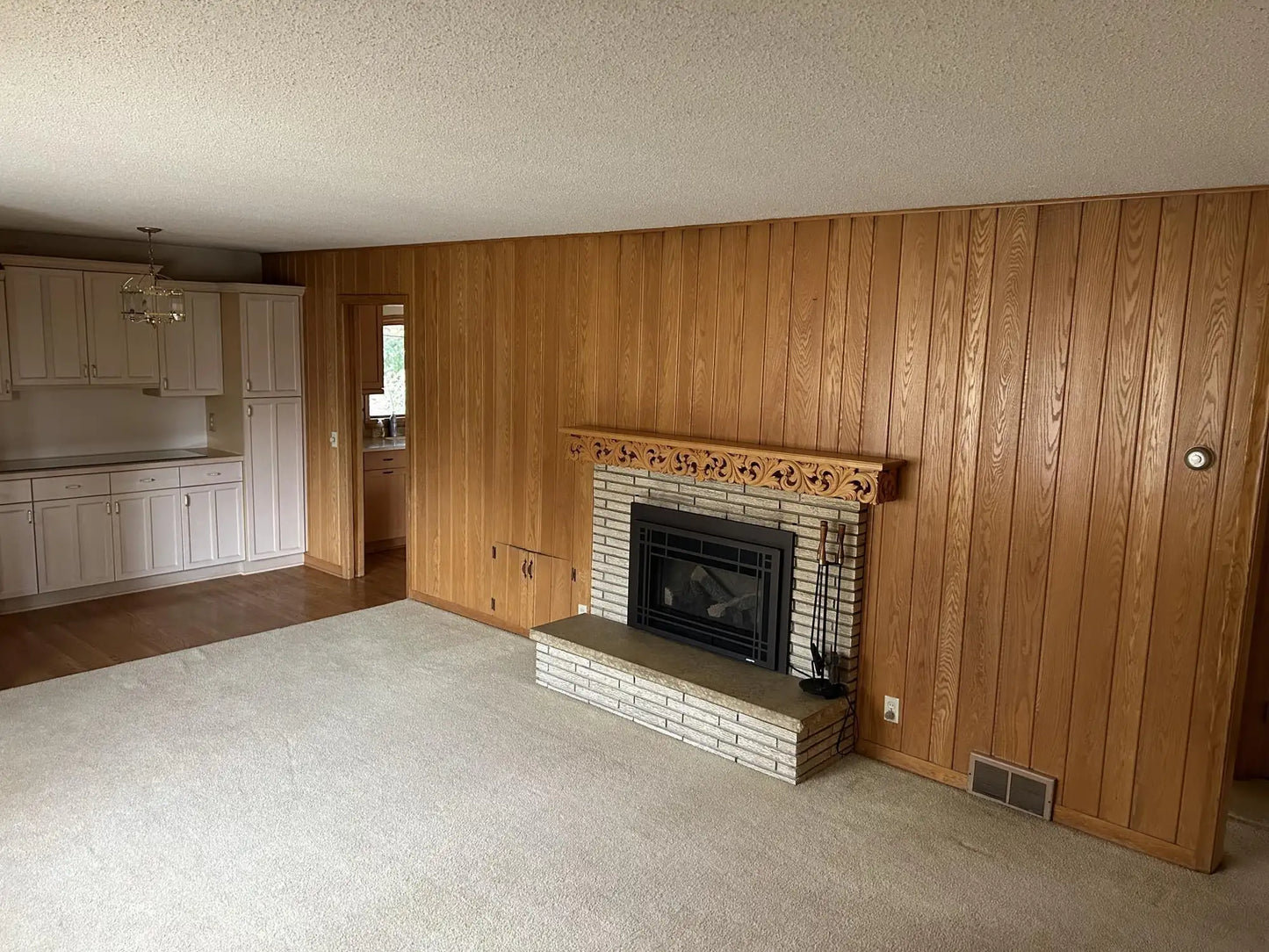 1518 Lone Oak Road, Eagan, MN 55121