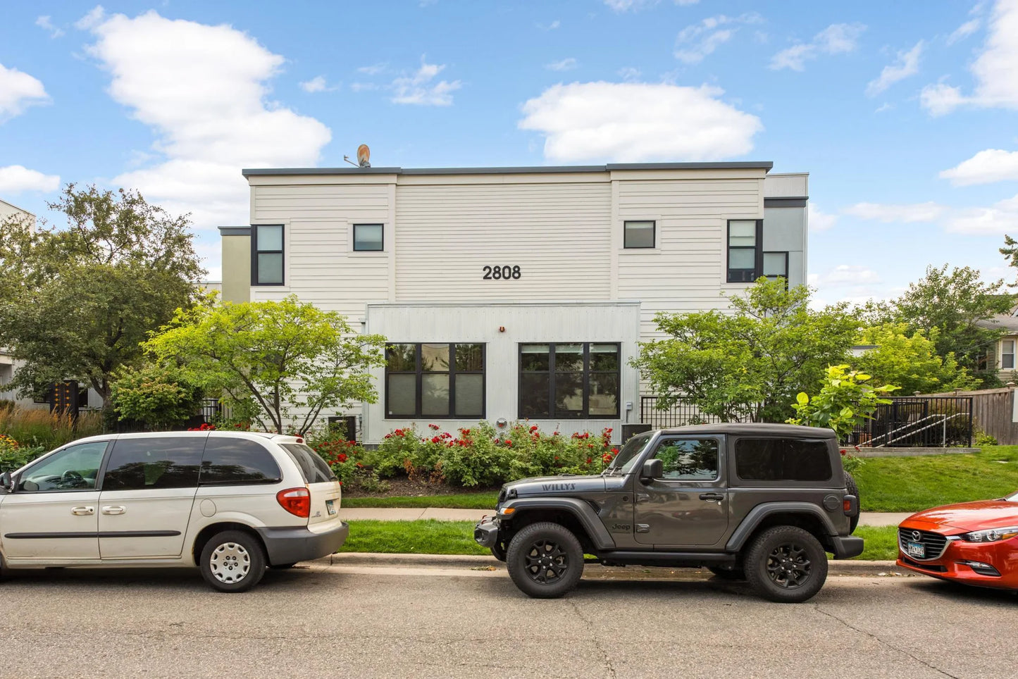 2808 Aldrich Avenue, Minneapolis, MN 55408