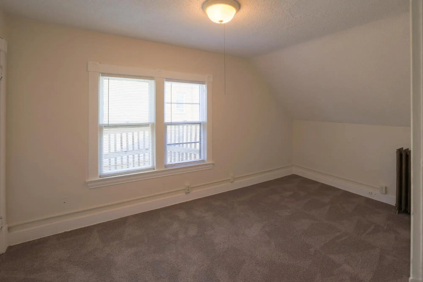 649 Grand Avenue, Saint Paul, MN 55105