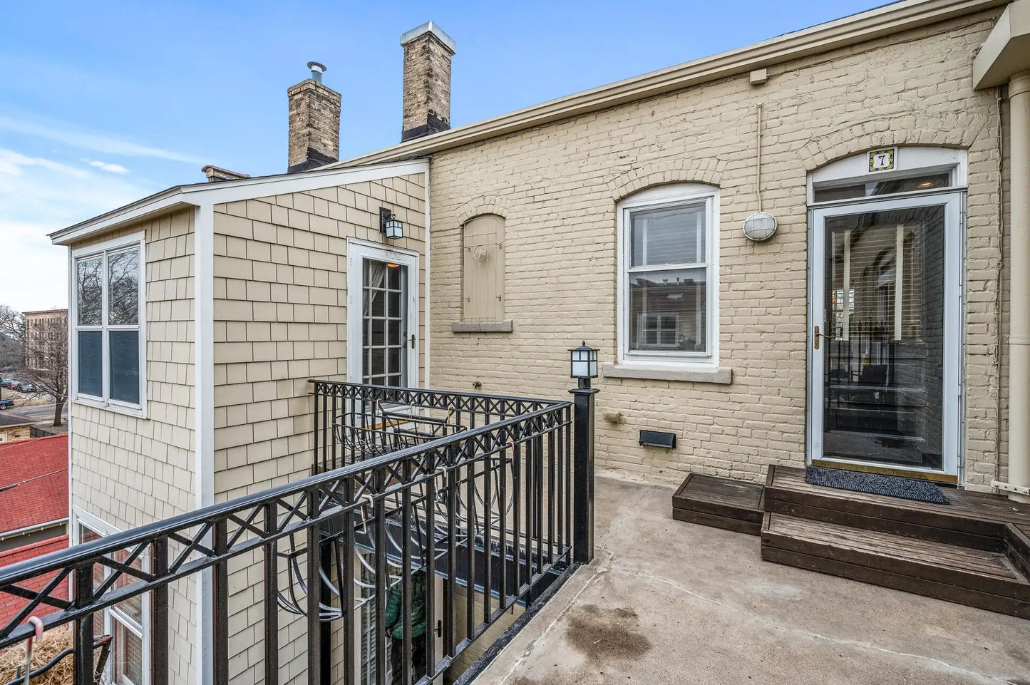 438 Portland Avenue, Saint Paul, MN 55102