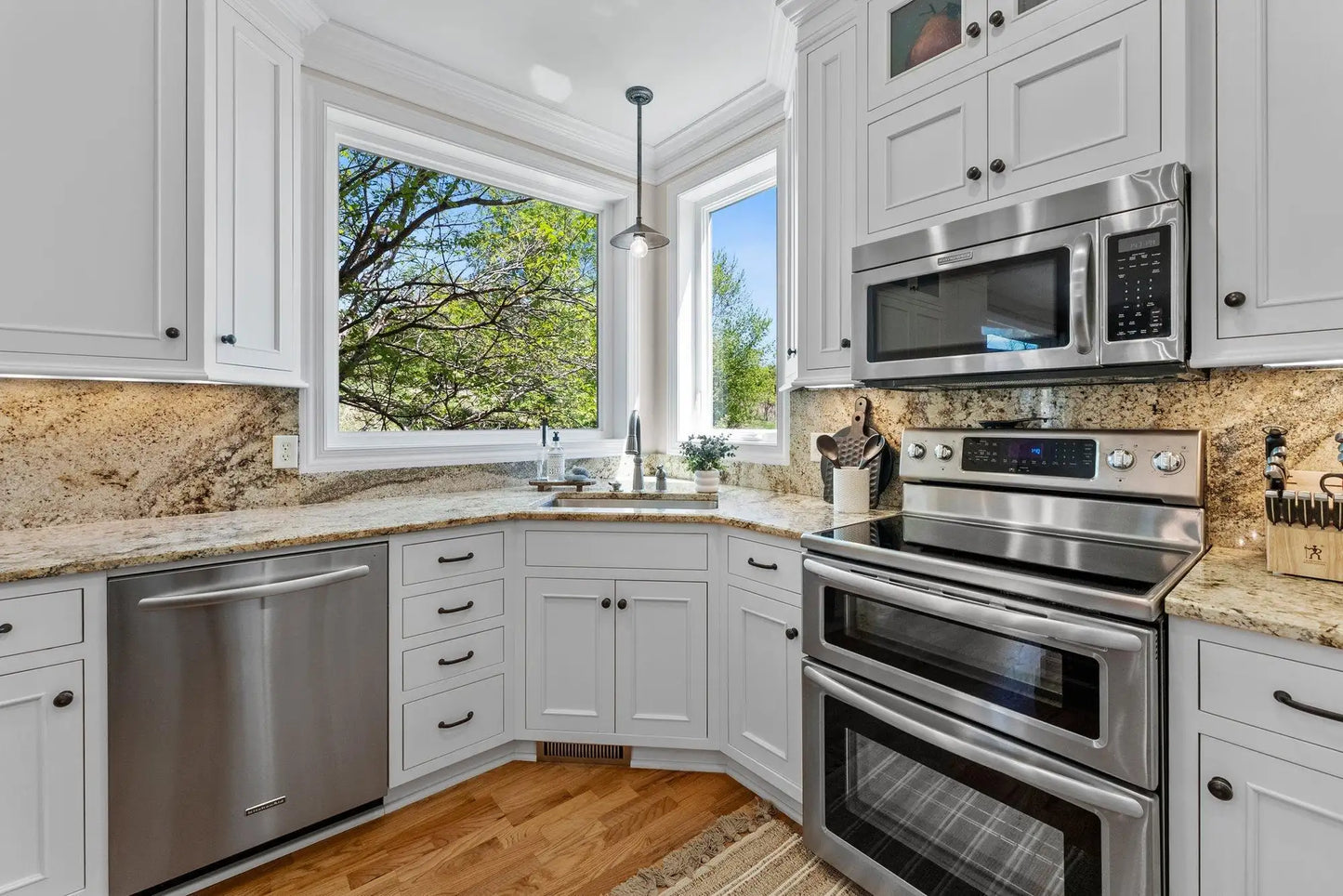 1400 Wildflower Lane, Chaska, MN 55318