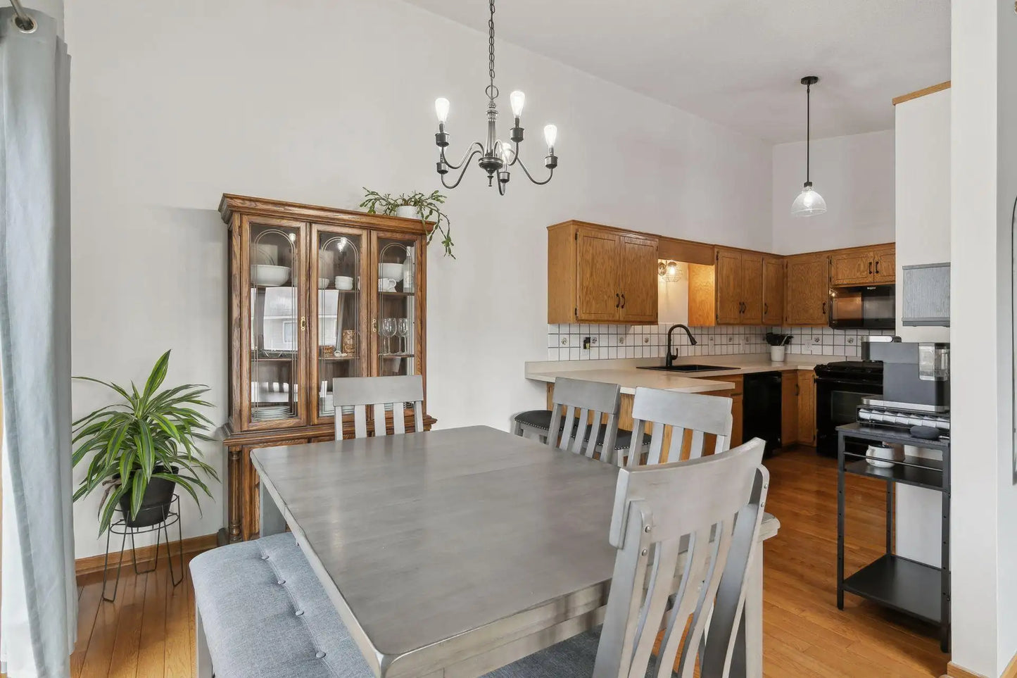 14870 Endicott Way, Apple Valley, MN 55124