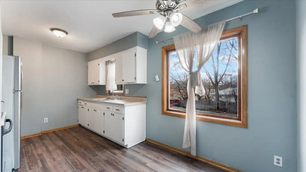 1525 Clarence Street, Saint Paul, MN 55106
