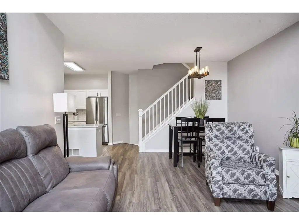 18227 Kerrville Trail, Lakeville, MN 55044