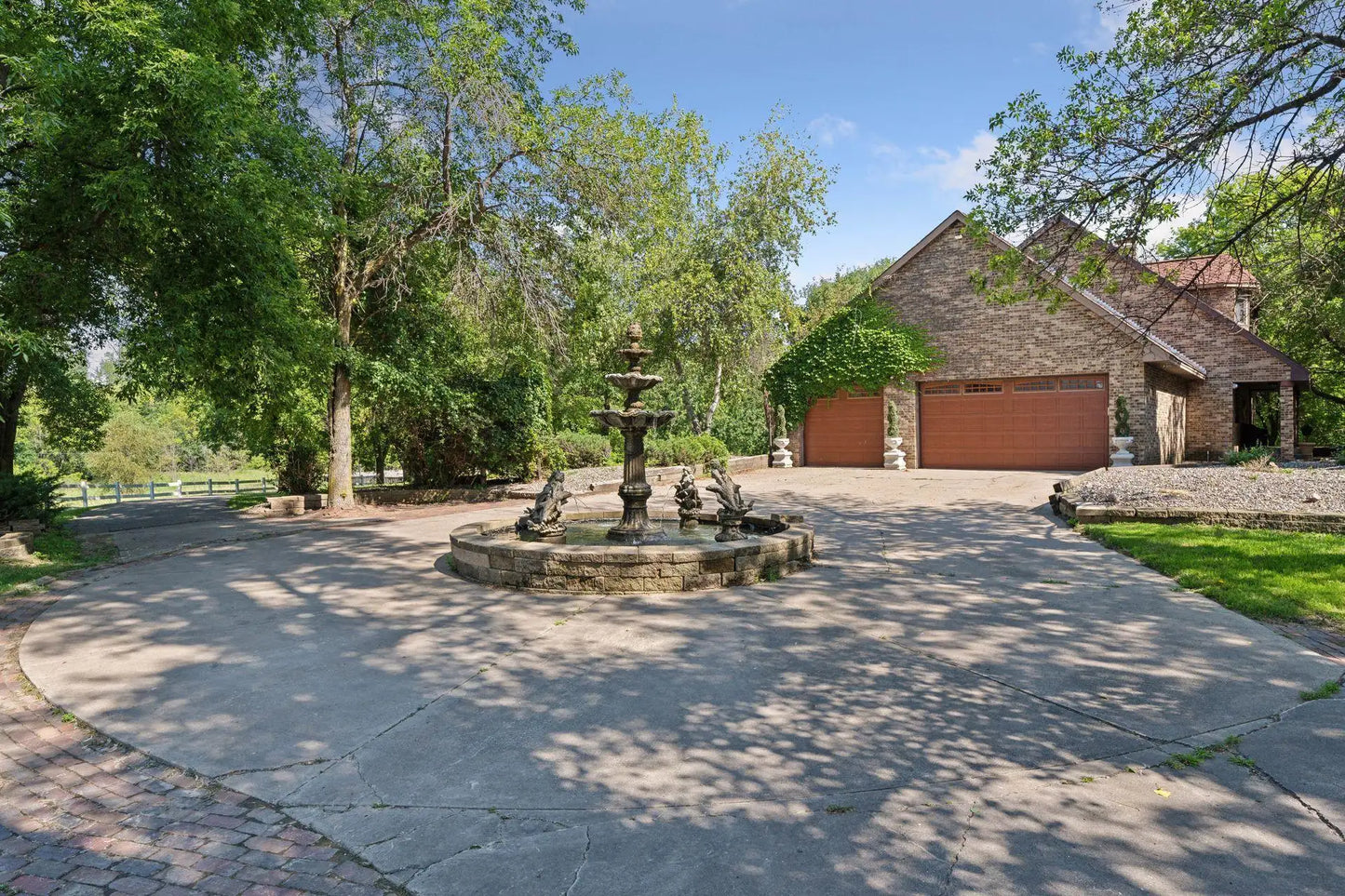 16400 County Road 81 , Maple Grove, MN 55369