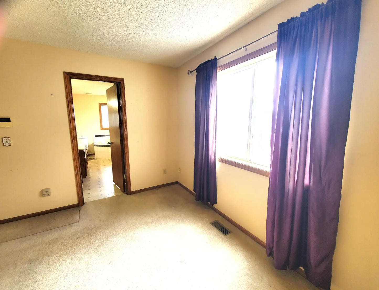 2525 Edinbrook Terrace, Brooklyn Park, MN 55443