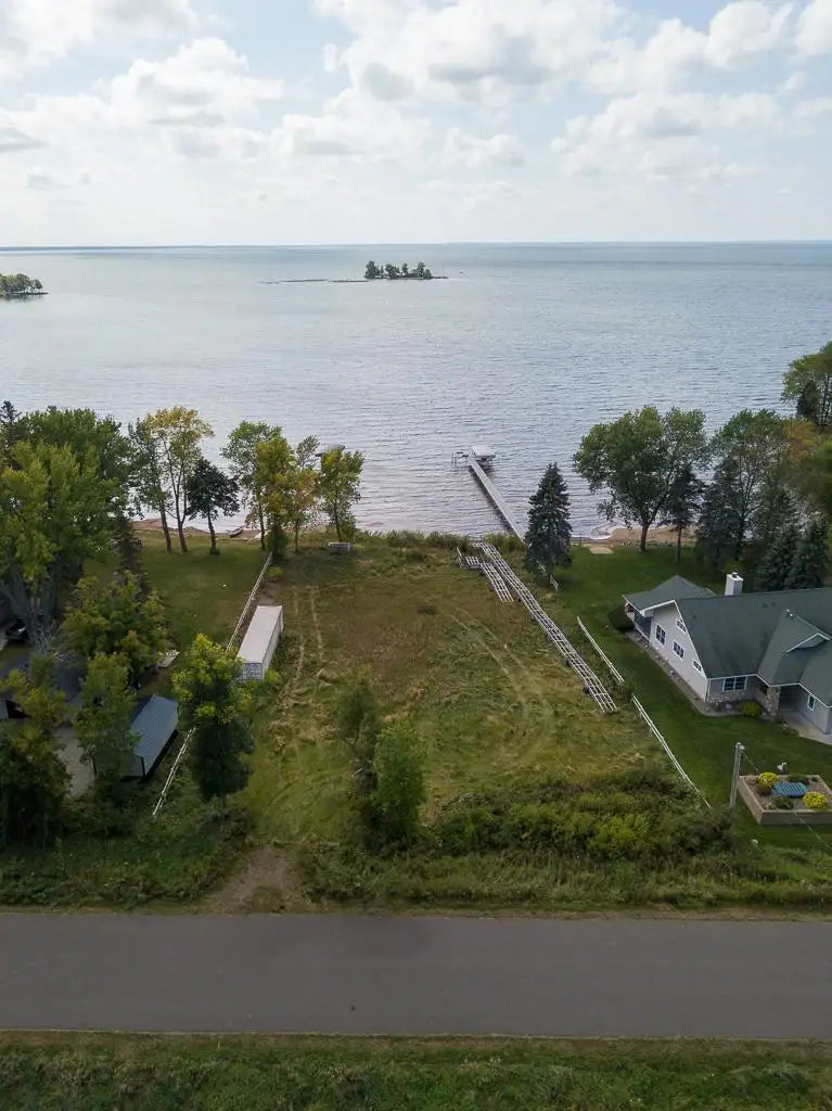 45641 Mille Lacs Parkway, East Side Twp, MN 56342