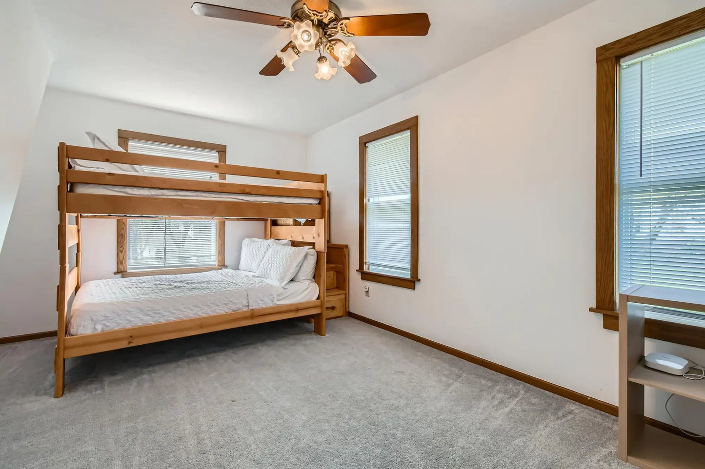 401 Highway 7 , Excelsior, MN 55331