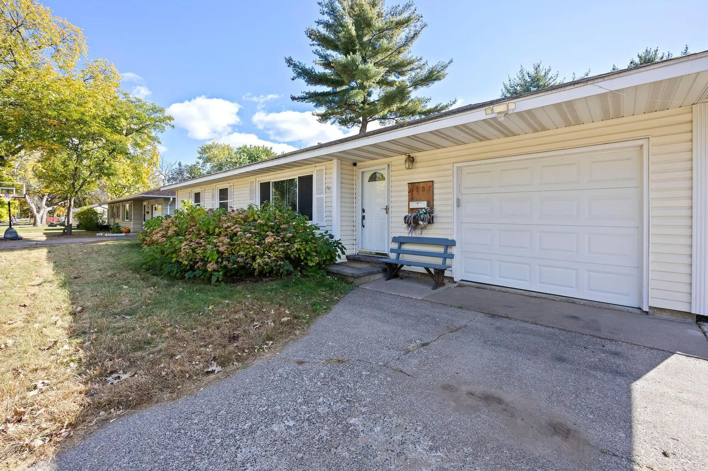 6727 58th Avenue, Crystal, MN 55428