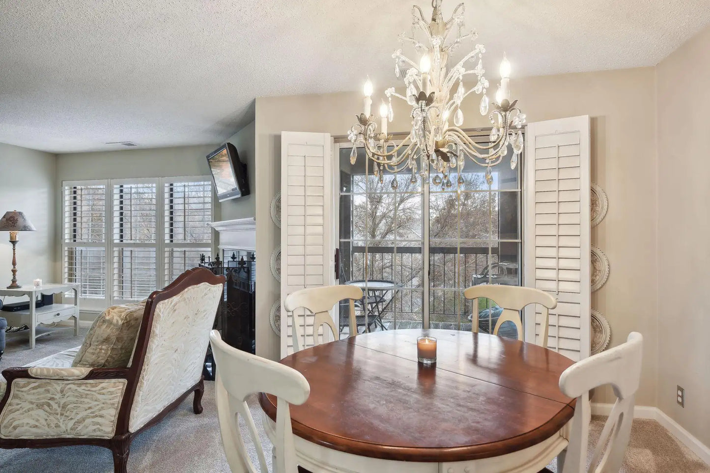 6155 Chasewood Parkway, Minnetonka, MN 55343