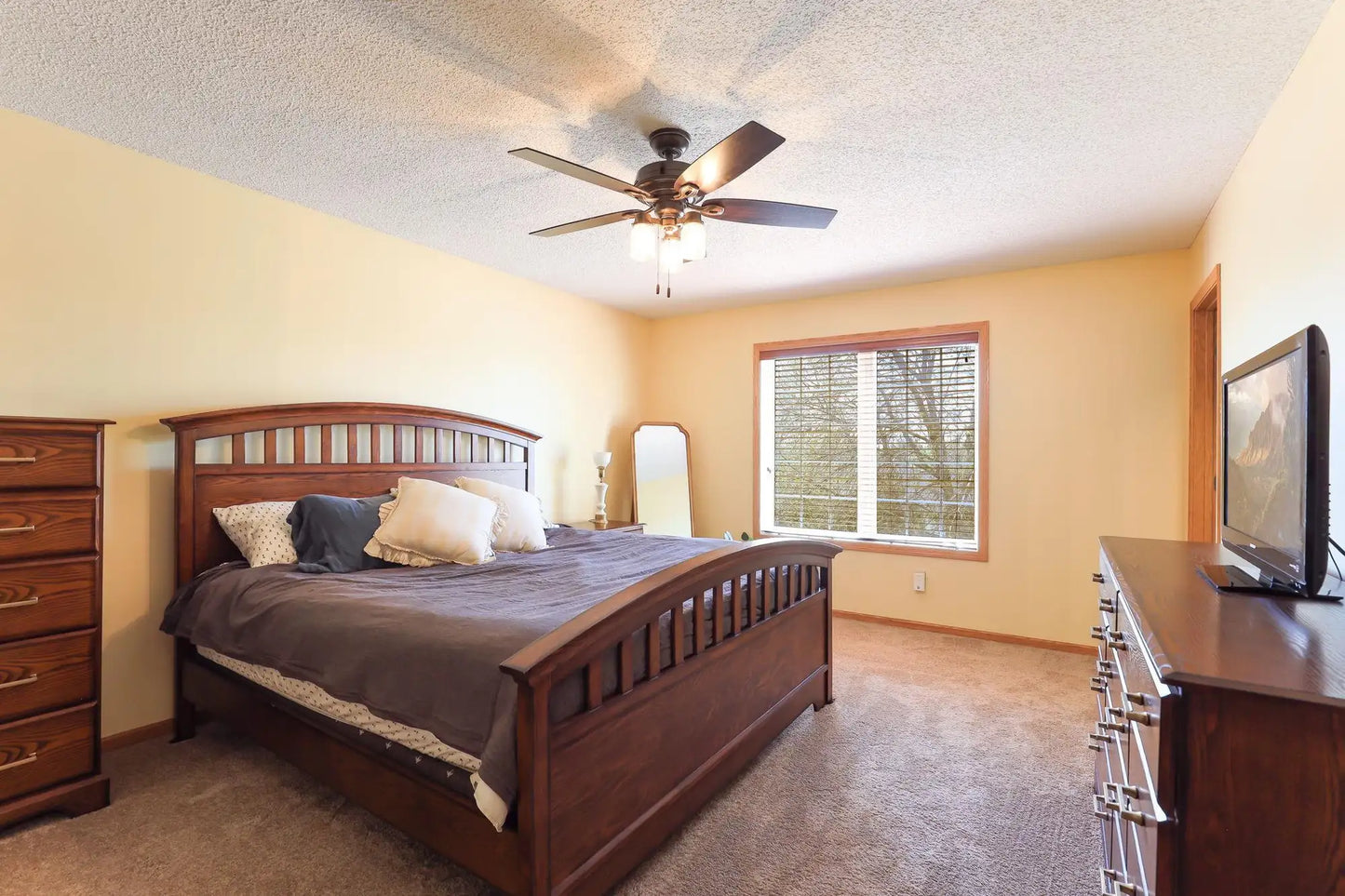 108 Cherrywood Avenue, Saint Michael, MN 55376