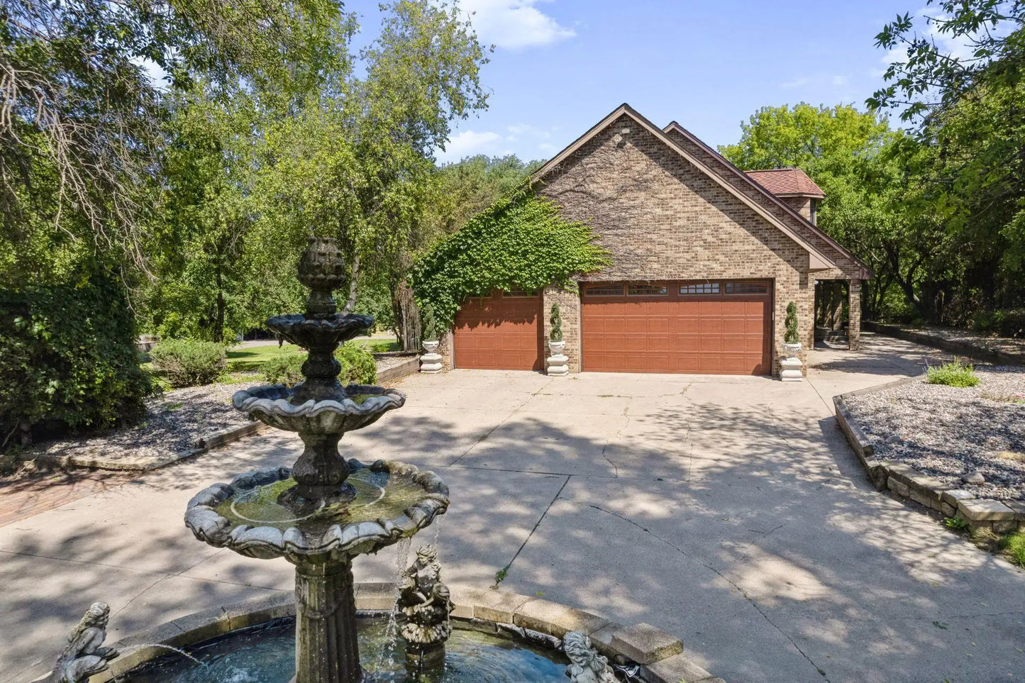 16400 County Road 81 , Maple Grove, MN 55369