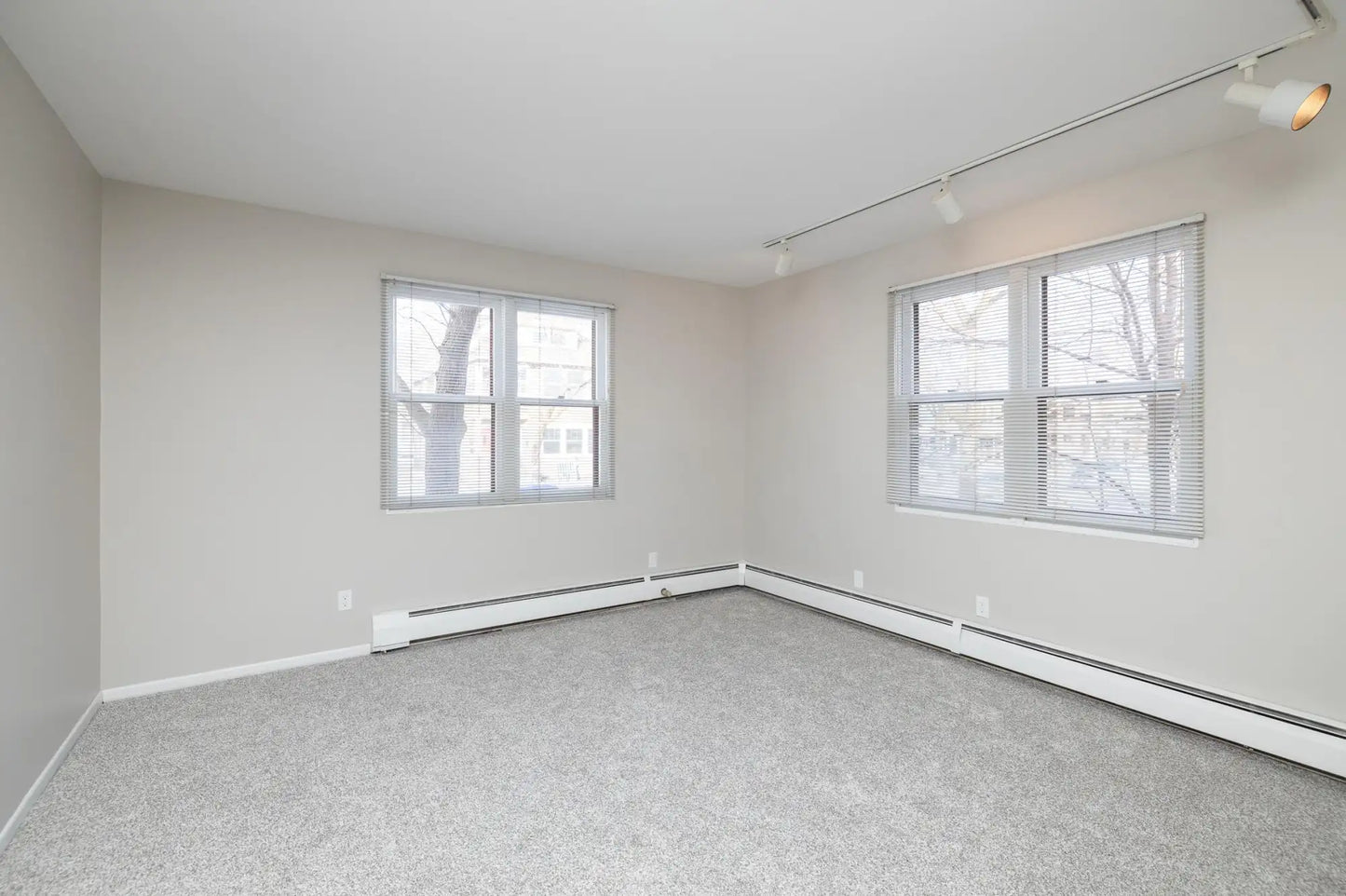 666 Ashland Avenue, Saint Paul, MN 55104