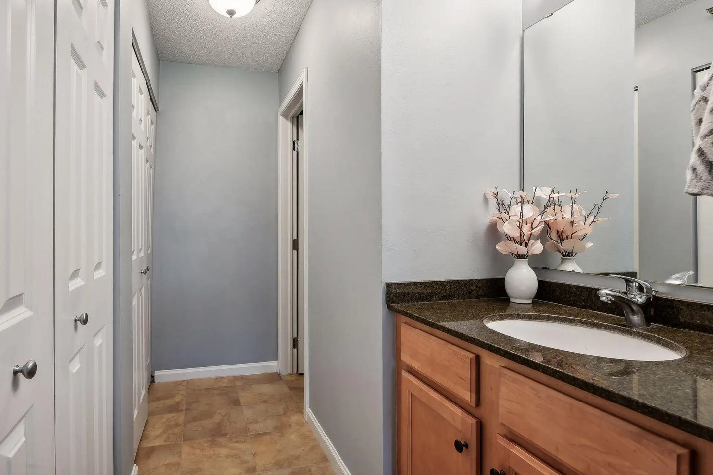 5988 Chasewood Parkway, Minnetonka, MN 55343
