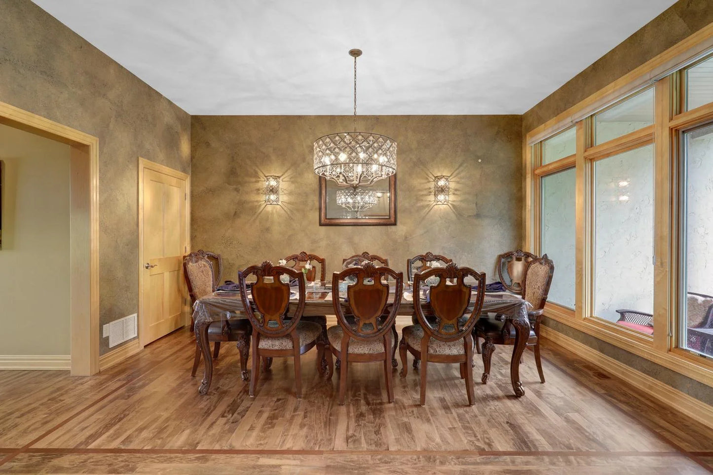 22620 Hayward Avenue, Forest Lake, MN 55025