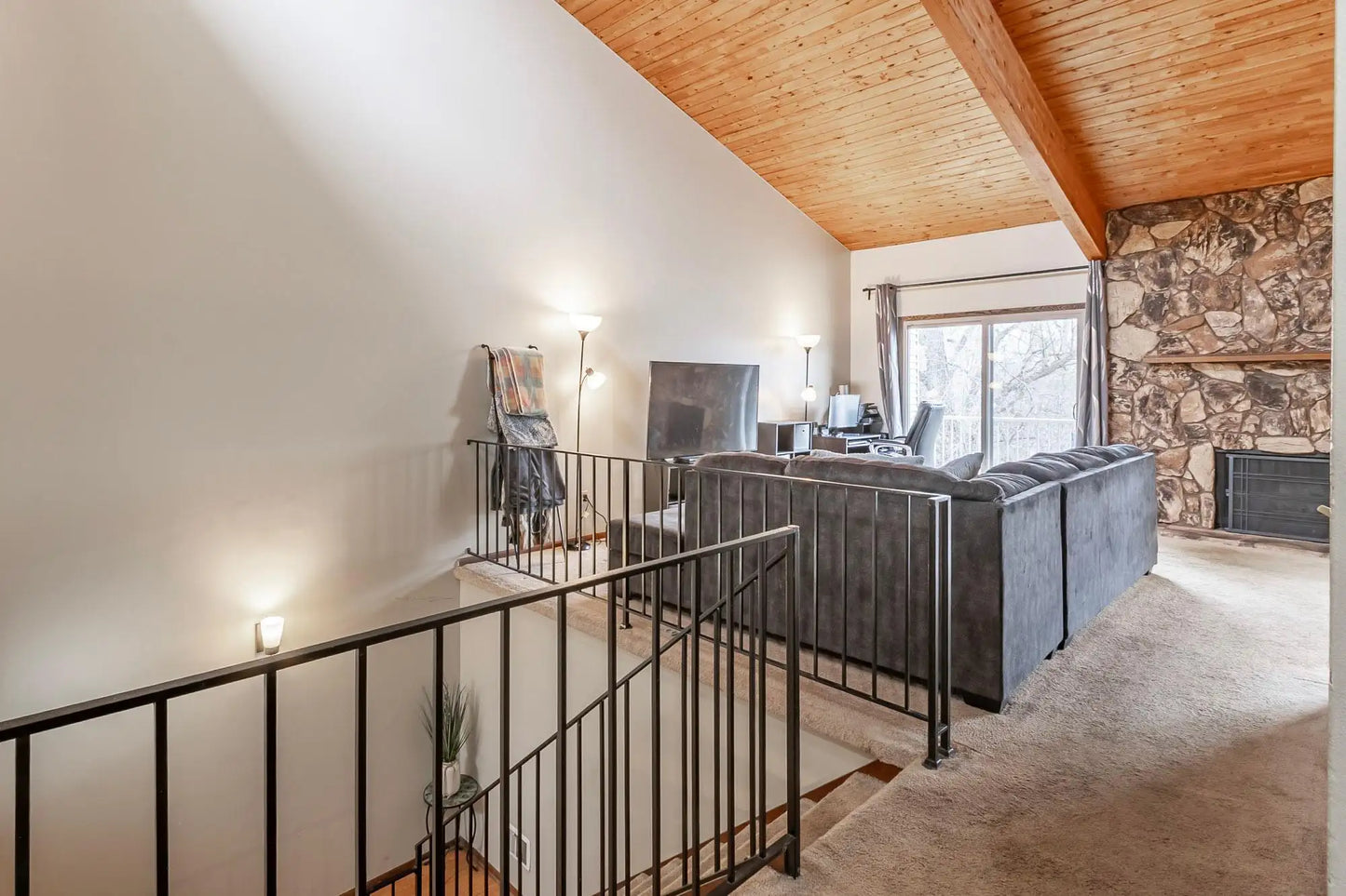 8372 Lower 138th Court, Apple Valley, MN 55124