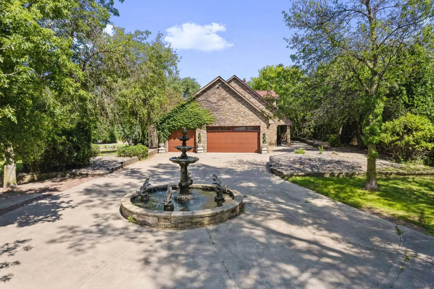 16400 County Road 81 , Maple Grove, MN 55369