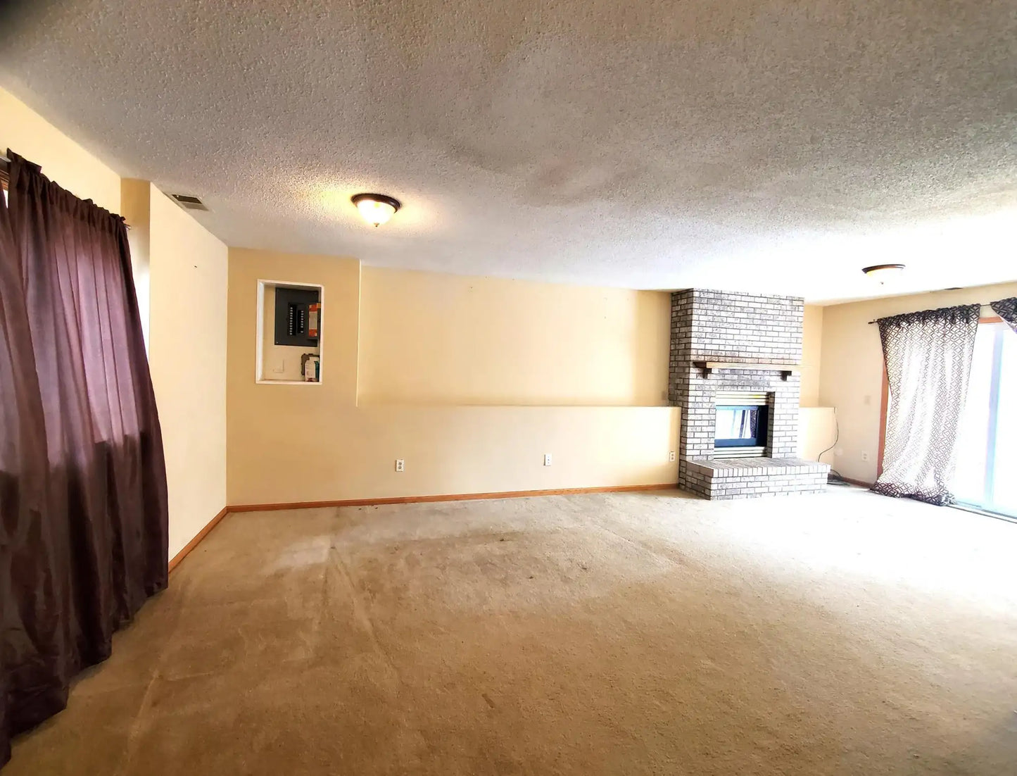 2525 Edinbrook Terrace, Brooklyn Park, MN 55443
