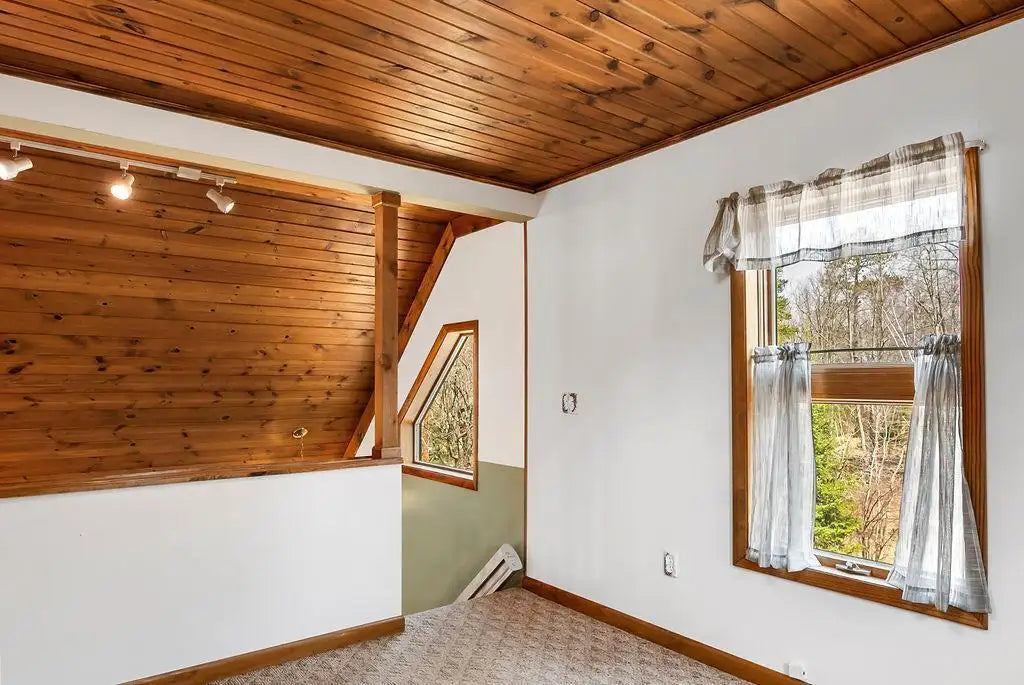 94241 Net Lake Road, Nickerson Twp, MN 55749
