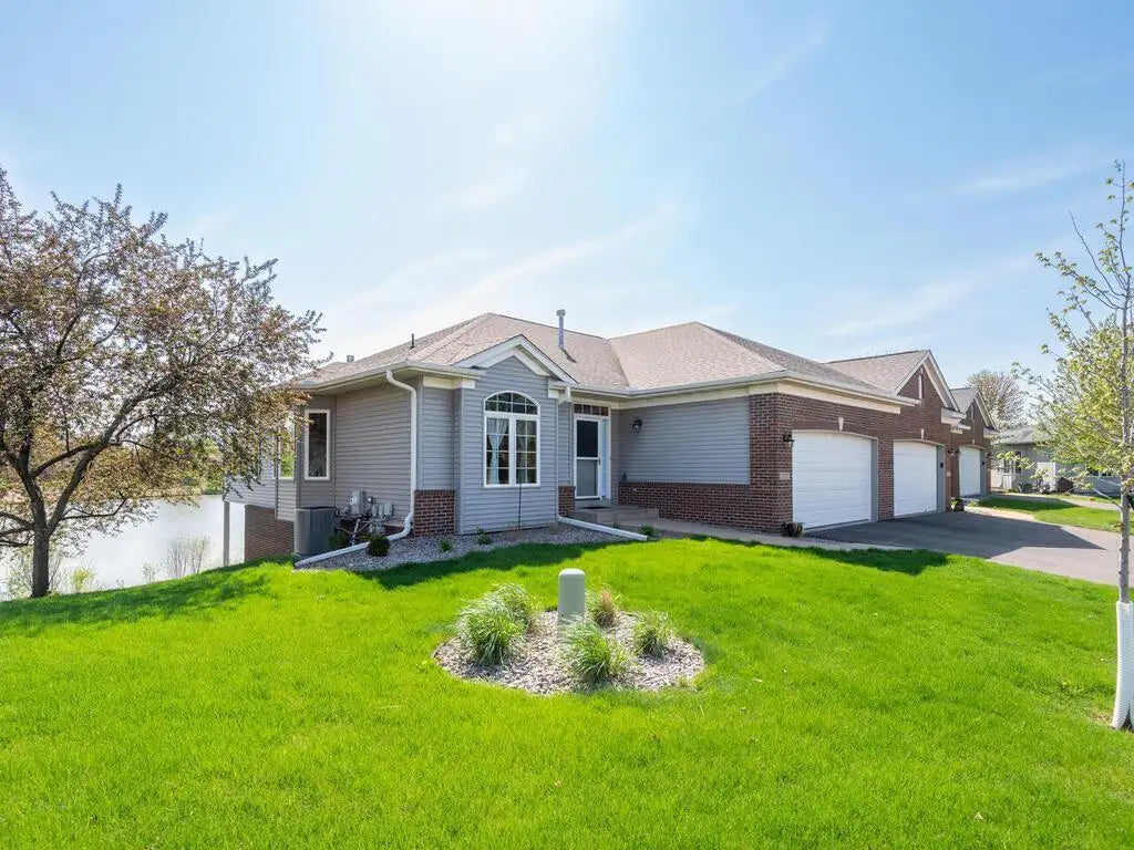 15157 Crestone Circle, Rosemount, MN 55068
