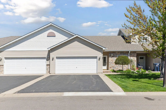1127 Iris Drive, White Bear Twp, MN 55127