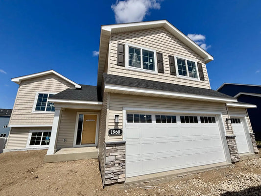 1960 Oak Ridge Street, Hanover, MN 55341