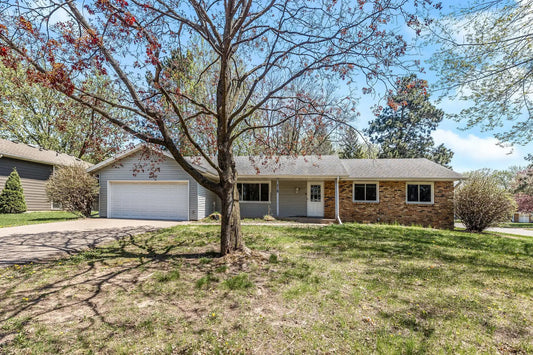 519 Edgewood Avenue, Stillwater, MN 55082